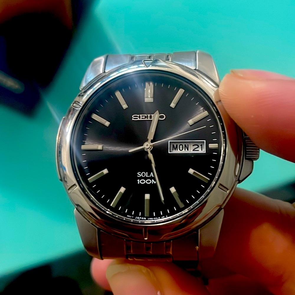 Seiko Solar SNE093
